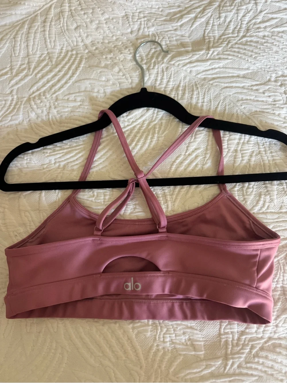ALO Yoga airlift intrigue Mauve Pink Strappy Crop Bra